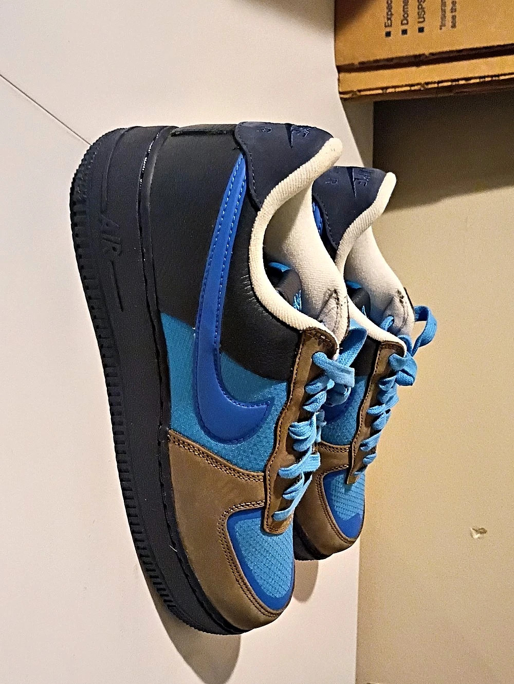 Nike Air Force 1 LV8 GS 'Graffiti' Blue & Brown Sneakers US 7.5